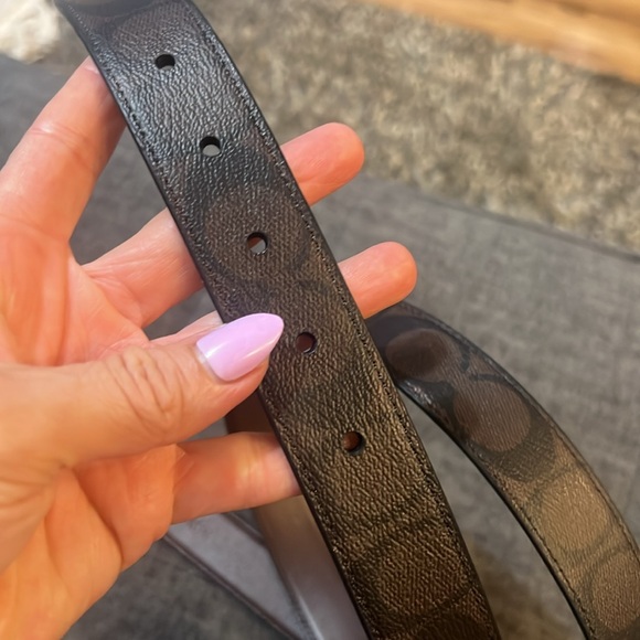 Coach unisex and reversible belt size 47❤️😍 - Picture 4 of 5